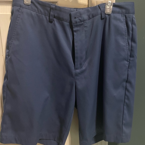 Vineyard vines golf shorts. Royal blue. - Picture 1 of 2